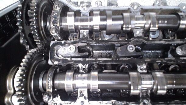 Foto: ZYLINDERKOPF 640940 ( OHNE VENTILDECKEL ) eines Mercedes-Benz A 180 CDI