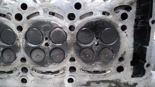 Foto: ZYLINDERKOPF 640940 ( OHNE VENTILDECKEL ) eines Mercedes-Benz A 180 CDI