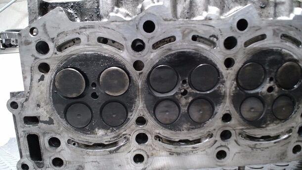 Foto: ZYLINDERKOPF 640940 ( OHNE VENTILDECKEL ) eines Mercedes-Benz A 180 CDI