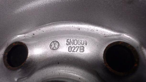 Foto: STAHLFELGE 6,5X16 ET33 eines VW Tiguan 2.0 TDI DPF 4Motion