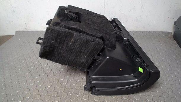 Foto: HANDSCHUHFACH eines Mercedes-Benz A 180 CDI