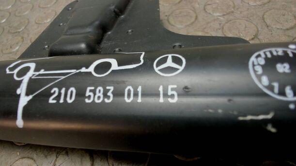 Foto: WAGENHEBER eines Mercedes-Benz E 200 T Kompressor