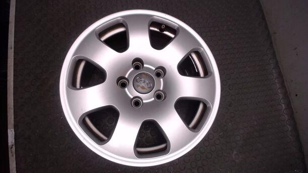 Foto: ALUFELGE 7X15 ET39 eines Audi A4 Avant 2.0