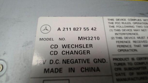 Foto: CD WECHSLER 6 FACH eines Mercedes-Benz A 180 CDI