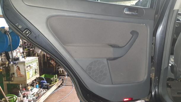 Foto: TÜR HINTEN LINKS ( GOLF PLUS ) eines VW Golf Plus 1.4