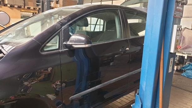 Foto: TÜR VORNE LINKS ( GOLF PLUS ) eines VW Golf Plus 1.4