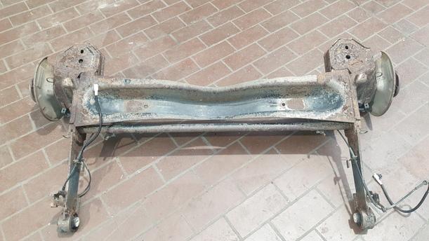Foto: HINTERACHSE eines Peugeot Expert L1H1
