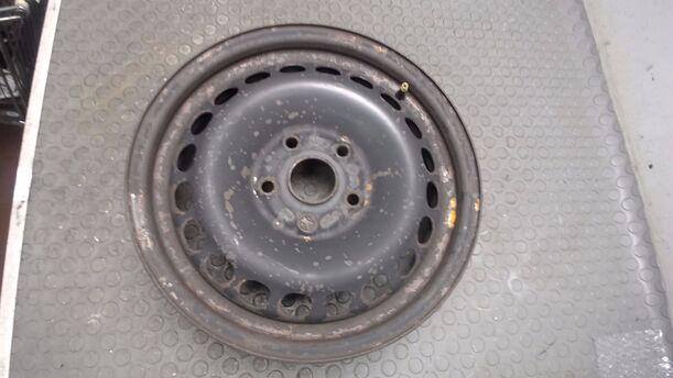 Foto: STAHLFELGE 6X15 ET45 eines Audi A4 Avant 2.0