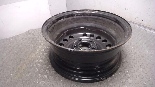 Foto: STAHLFELGE 6X15 ET49 eines Opel Astra 1.7 DTI