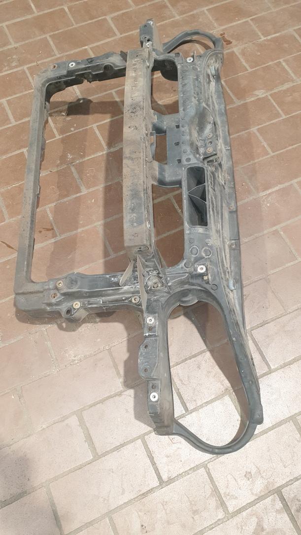 Foto: FRONTBLECH / SCHLOSSTRÄGER ( VOR FACELIFT / KLIMA ) eines VW Polo 1.2