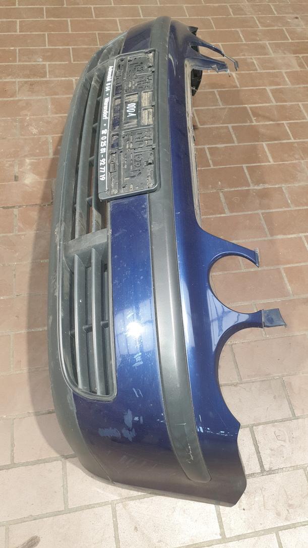 Foto: STOSSFÄNGER / STOSSSTANGE VORNE ( VOR FACELIFT ) eines VW Polo 1.2