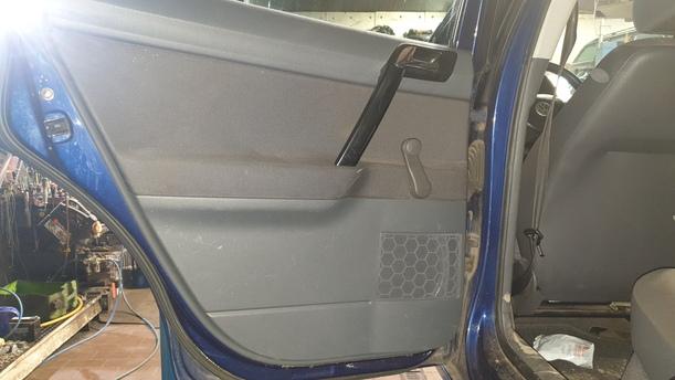 Foto: TÜR HINTEN LINKS eines VW Polo 1.2