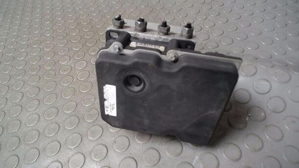 Foto: HAUPTBREMSAGGREGAT ABS eines Peugeot Expert L1H1