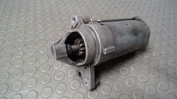 Foto: ANLASSER ( SCHALTGETRIEBE ) eines Peugeot Expert L1H1