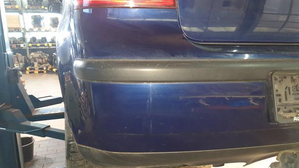 Foto: STOSSFÄNGER / STOSSTANGE HINTEN ( VOR FACELIFT ) eines VW Polo 1.2