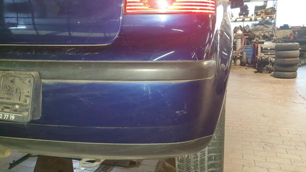 Foto: STOSSFÄNGER / STOSSTANGE HINTEN ( VOR FACELIFT ) eines VW Polo 1.2