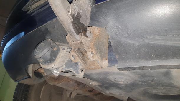 Foto: STOSSFÄNGER / STOSSTANGE HINTEN ( VOR FACELIFT ) eines VW Polo 1.2