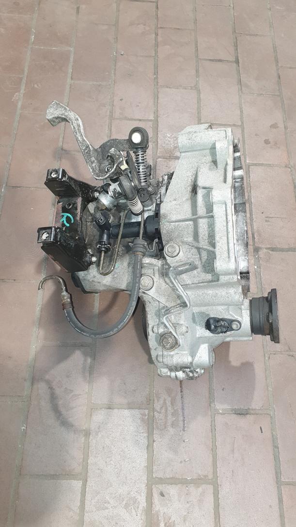 Foto: SCHALTGETRIEBE 5 GANG GDP eines VW Polo 1.2
