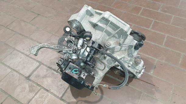 Foto: SCHALTGETRIEBE 5 GANG GDP eines VW Polo 1.2