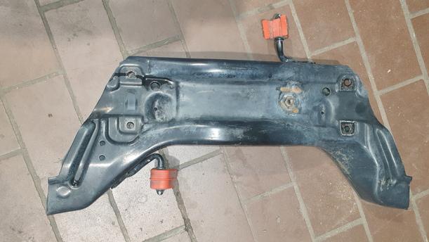 Foto: VORDERACHSE / ACHSE VORN eines VW Polo 1.2