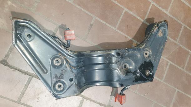 Foto: VORDERACHSE / ACHSE VORN eines VW Polo 1.2