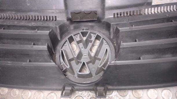 Foto: KÜHLERGRILL eines VW Polo 1.2