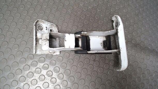 Foto: SCHARNIER HECKTÜR LINKS OBEN eines Peugeot Expert L1H1
