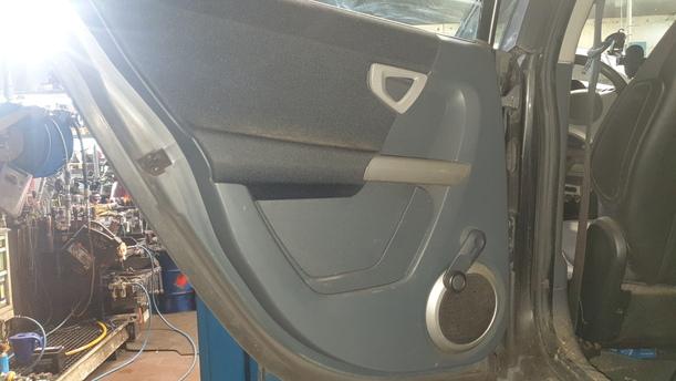 Foto: TÜR HINTEN LINKS eines Smart smart forfour