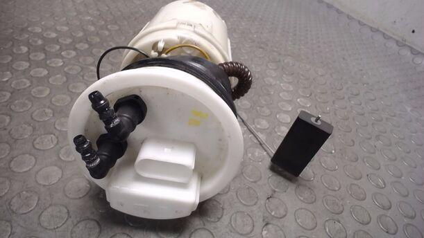 Foto: KRAFTSTOFFPUMPE eines VW Polo 1.2