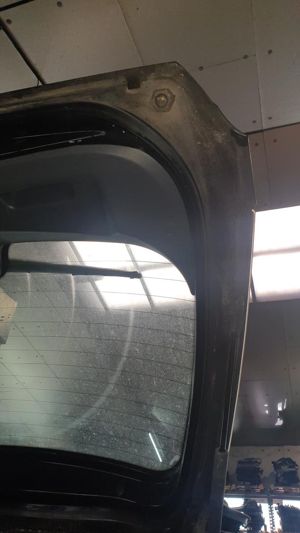 Foto: HECKKLAPPE / HECKDECKEL eines Smart smart forfour