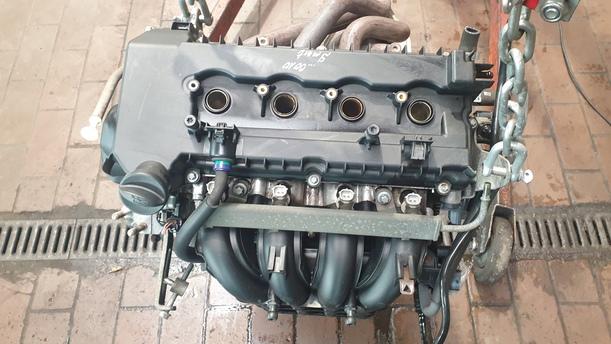 Foto: MOTOR ( 135930 ) eines Smart smart forfour