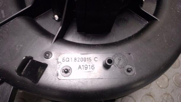 Foto: HEIZUNGSGEBLÄSE eines VW Polo 1.2