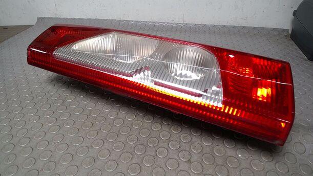 Foto: HECKLEUCHTE/ RÜCKLEUCHTE LINKS eines Peugeot Expert L1H1