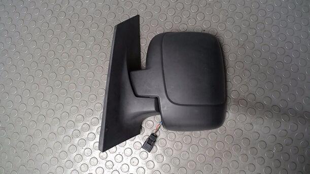 Foto: AUSSENSPIEGEL ELEKTRISCH ANKLAPPBAR LINKS eines Peugeot Expert L1H1