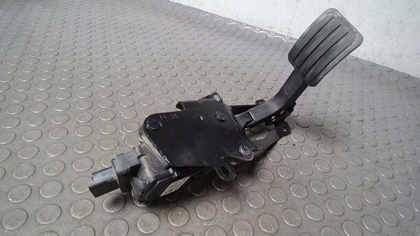 Foto: GASPEDAL eines Peugeot Expert L1H1