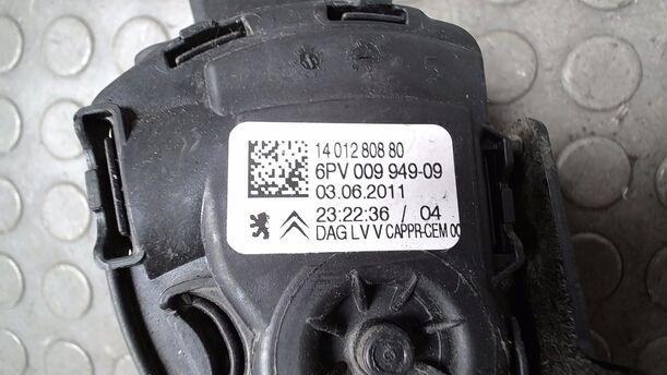 Foto: GASPEDAL eines Peugeot Expert L1H1