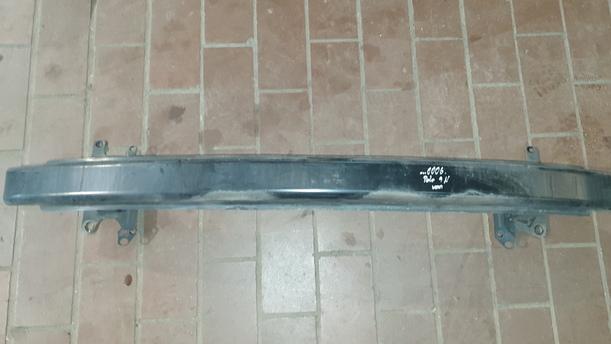 Foto: VERSTÄRKUNG VORNE eines VW Polo 1.2