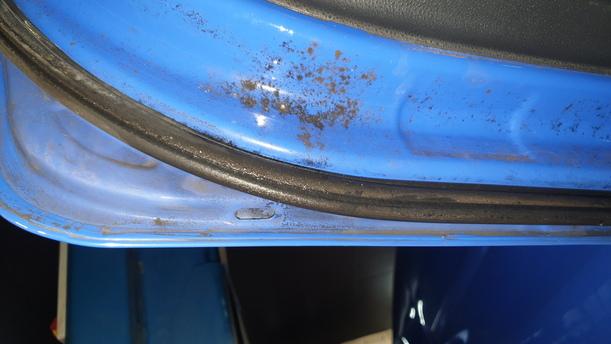 Foto: TÜR HINTEN LINKS eines VW Polo 1.2