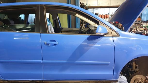 Foto: TÜR VORNE RECHTS eines VW Polo 1.2