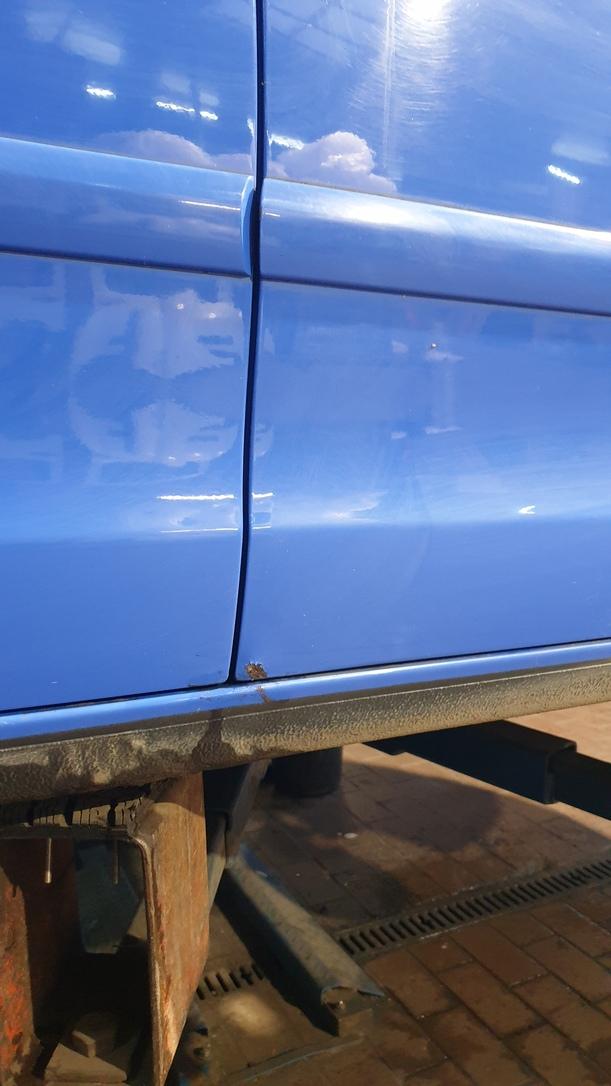 Foto: TÜR VORNE RECHTS eines VW Polo 1.2