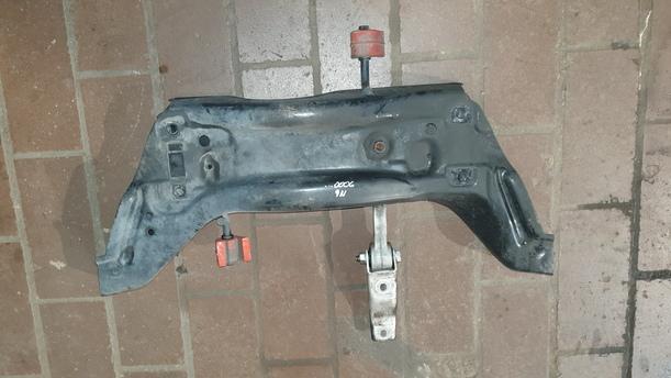 Foto: VORDERACHSE / ACHSE VORN eines VW Polo 1.2