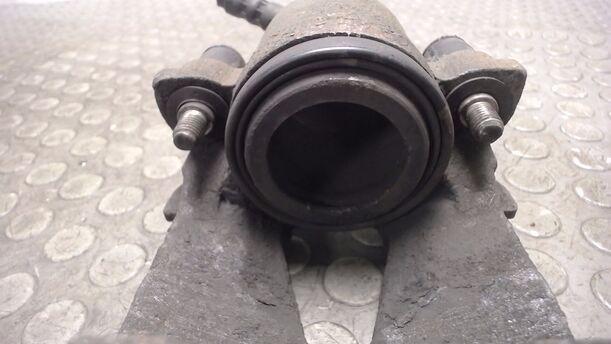 Foto: BREMSSATTEL VORNE LINKS eines VW Polo 1.2