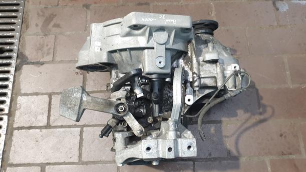 Foto: SCHALTGETRIEBE KJF eines VW Passat Variant 2.0 TDI DPF