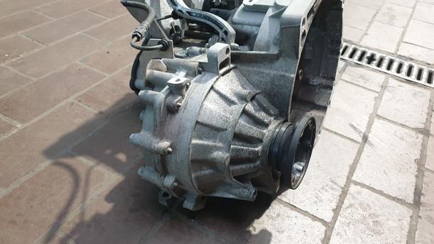 Foto: SCHALTGETRIEBE KJF eines VW Passat Variant 2.0 TDI DPF