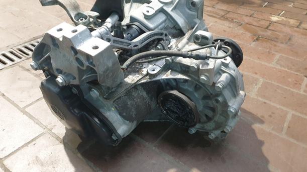 Foto: SCHALTGETRIEBE KJF eines VW Passat Variant 2.0 TDI DPF