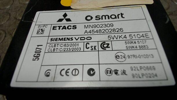Foto: ZENTRALES STEUERGERÄT eines Smart smart forfour