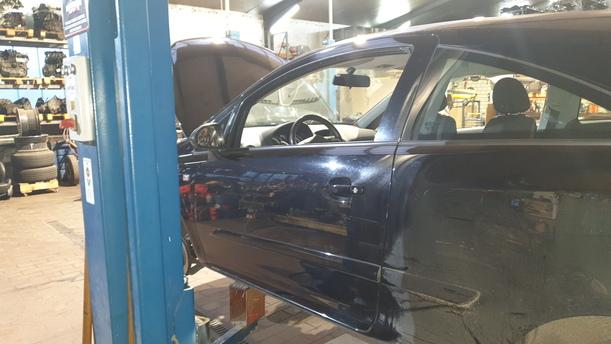 Foto: TÜR VORNE LINKS ( 2/3 TÜRER ) eines Opel Corsa 1.4 16V