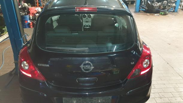 Foto: HECKKLAPPE / HECKDECKEL ( 2/3 TÜRER ) eines Opel Corsa 1.4 16V