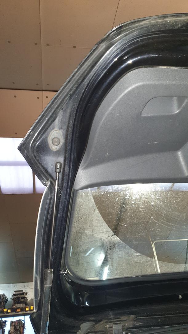 Foto: HECKKLAPPE / HECKDECKEL ( 2/3 TÜRER ) eines Opel Corsa 1.4 16V
