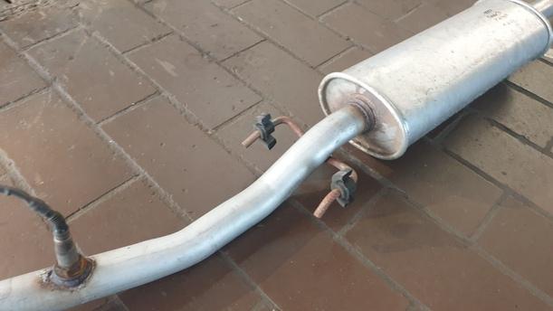 Foto: HAUPTSCHALLDÄMPFER eines Opel Corsa 1.4 16V